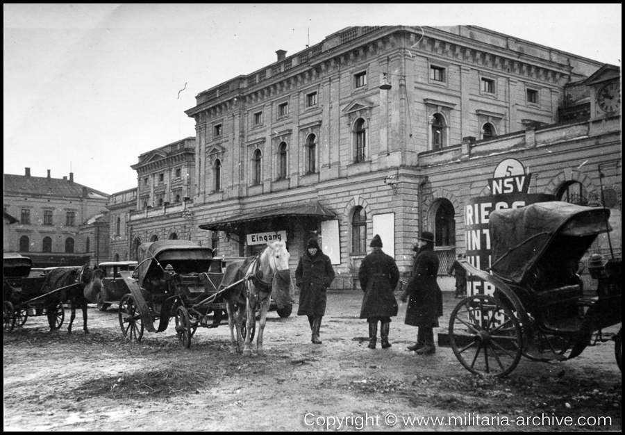 Polizei Bataillon 106, 9.Komp, Krakau, Poland, December 1939. Bahnhof Krakau.