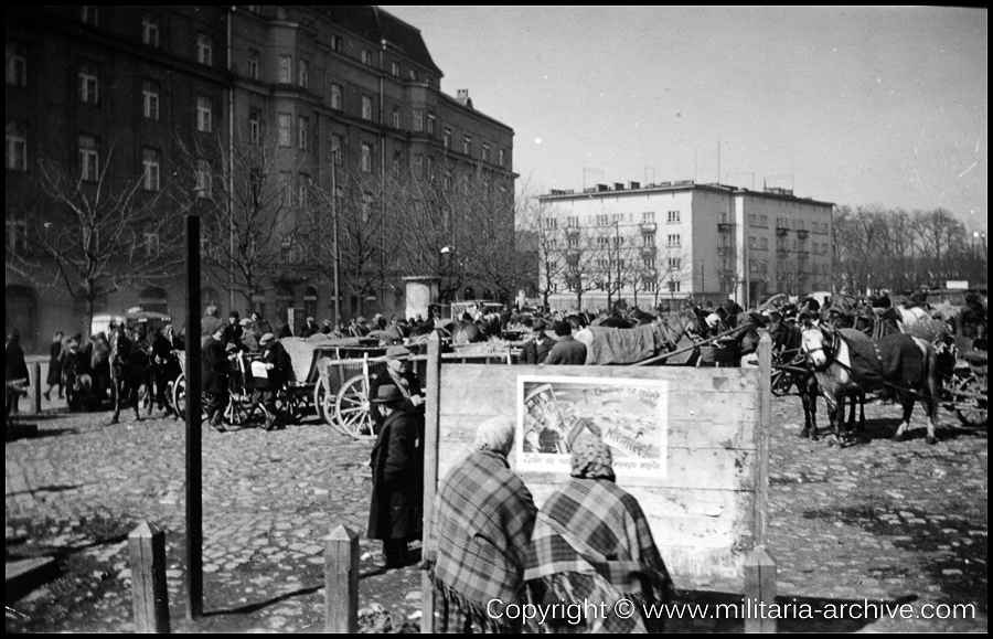Polizei Bataillon 106, 9.Komp, Krakau, Poland 1940. Markt.