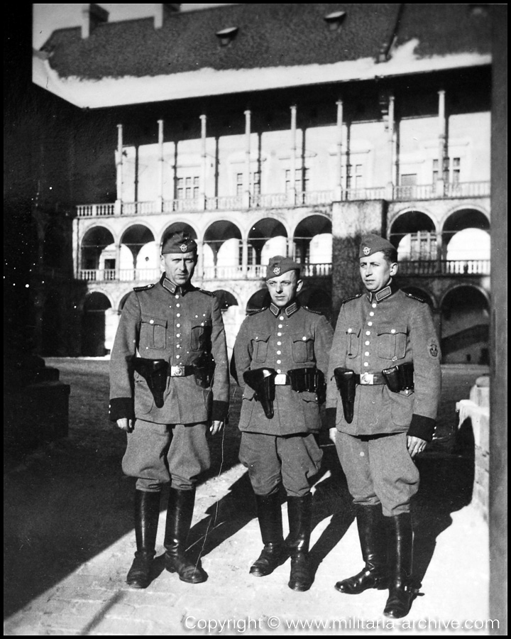 Polizei Bataillon 106, 9.Komp, Krakau, Poland 1940. Wachtmeister Eugen Ohliger on right. Wawel Castle courtyard.