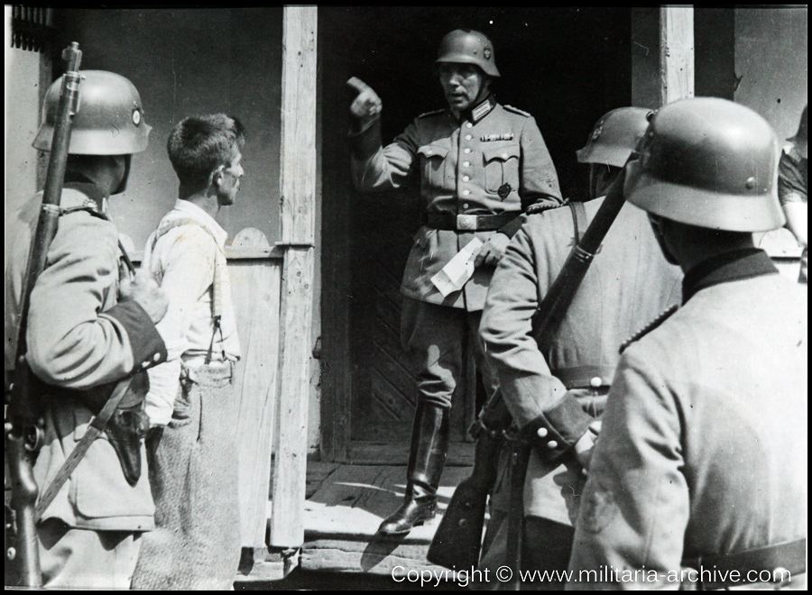 Polizei Bataillon 106, 9.Komp, Gorlice, Poland 1940. Leutnant der Schutzpolizei d.Res Waldemar Wriedt