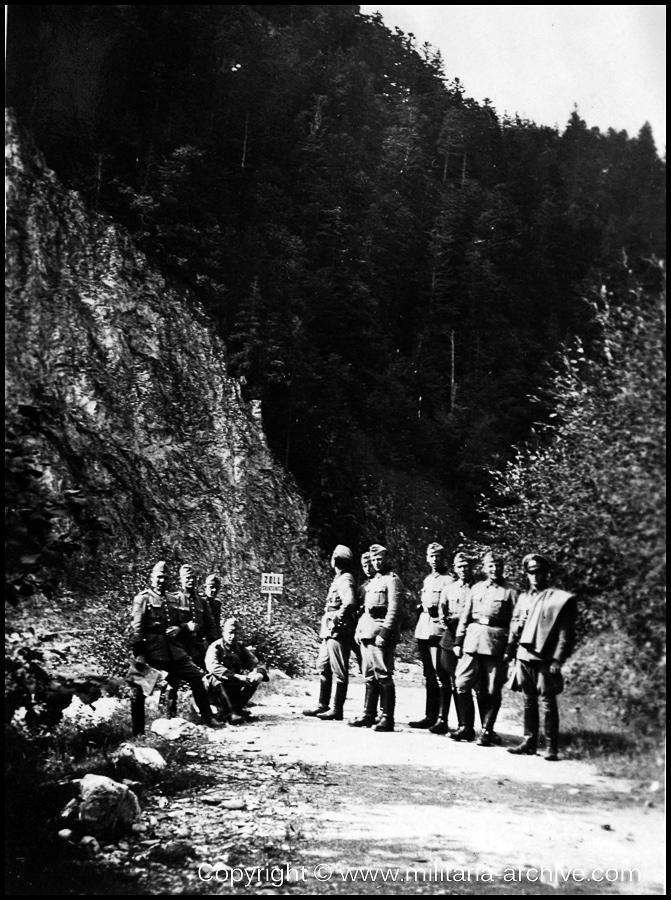 Polizei Bataillon 106, 9.Komp, Gorlice, Poland 1940. An Der Grenze der Chechei (Tschechei-Czech border). 