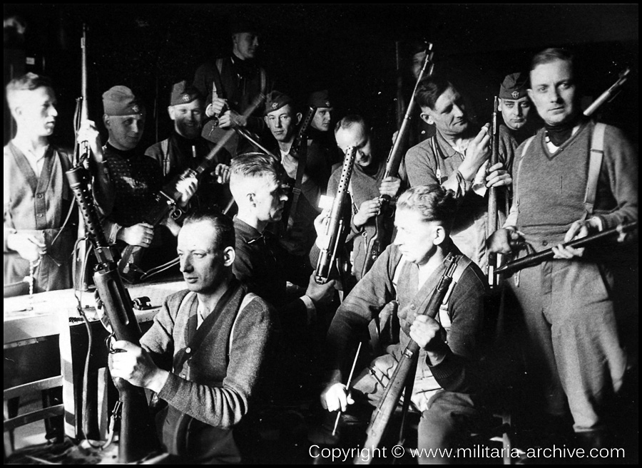 Polizei Bataillon 106, 9.Komp, Hamburg, Bundestrasse Kaserne, Germany 1940.