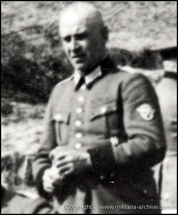Pol.-Batl.205 Bataillonskommandeur Major d.SchP. Max Stahl at Shooting exercise Kladno April-May 1940