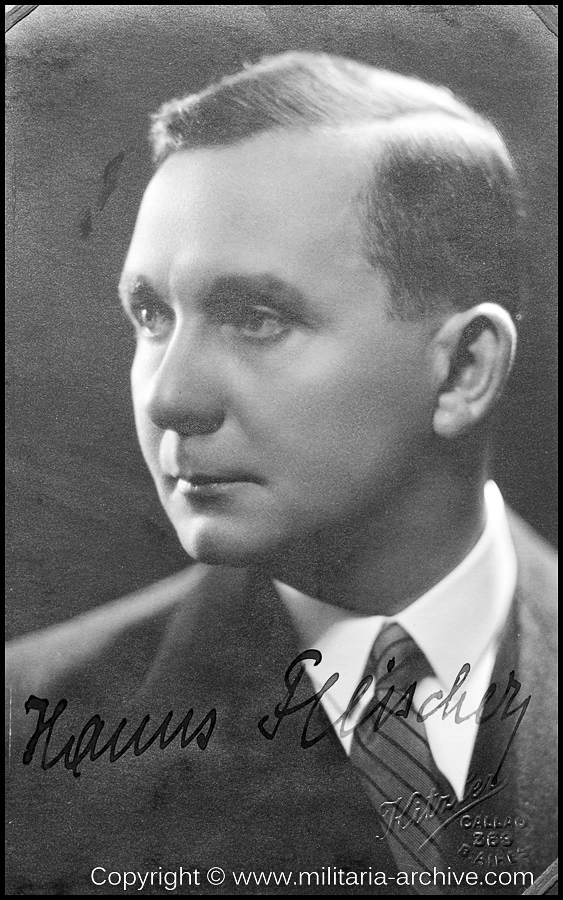 Polizei Leutnant Gerd Baum, March 1939 - 1943 (Signed photograph of Opera Singer Hans Fleischer 1942)