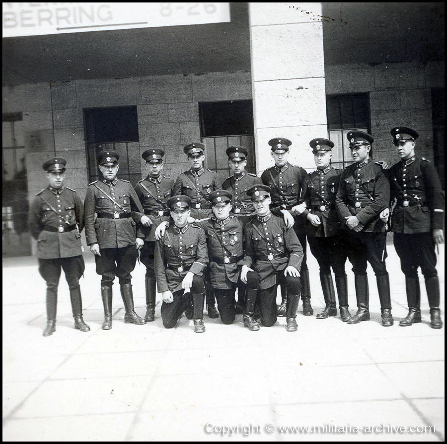 Kraftfahr- und Verkehrsschule der Gendarmerie / Gendarmerie-Schule (mot) Suhl. 1936-1938. Berlin 1936. 'Stube 245. (Berlin).'