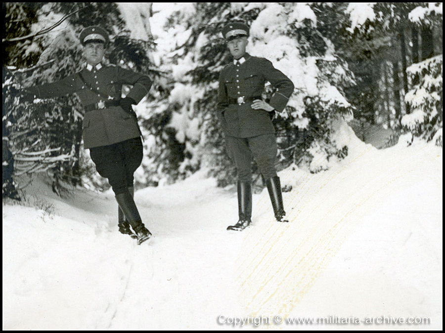 Kraftfahr- und Verkehrsschule der Gendarmerie / Gendarmerie-Schule (mot) Suhl. 1936-1938. 'Sonntagsnachmittags in den Bergen.'