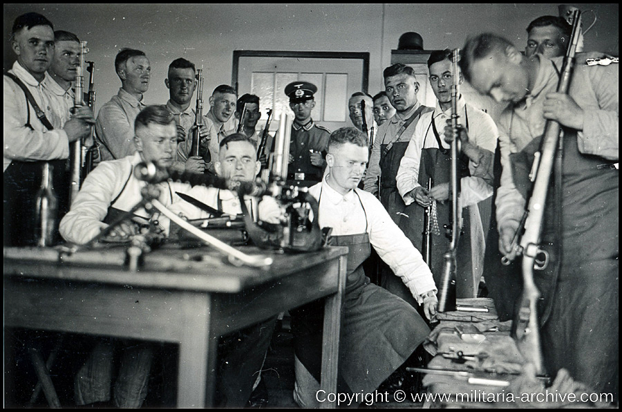 Kraftfahr- und Verkehrsschule der Gendarmerie / Gendarmerie-Schule (mot) Suhl. 1936-1938