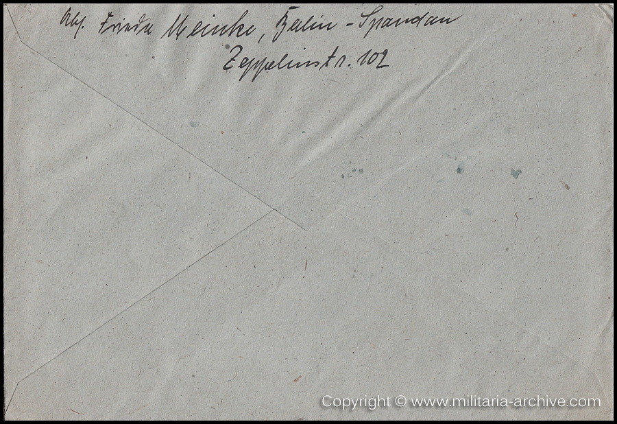 Collection of over180 items of Feldpost, Letters, Postcards, Telegraphs belonging to Polizei Obersekretär Adolf Meinke. The period covered includes 3.Komp, Pol.Btl.181, Polizei-Bataillon 2, 1. Kompanie Pol.Rgt 1, Pol.Rgt 14.