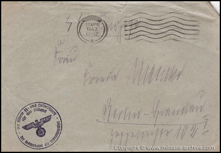 Collection of over180 items of Feldpost, Letters, Postcards, Telegraphs belonging to Polizei Obersekretär Adolf Meinke. The period covered includes 3.Komp, Pol.Btl.181, Polizei-Bataillon 2, 1. Kompanie Pol.Rgt 1, Pol.Rgt 14.