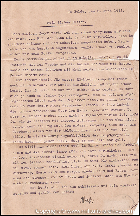 Collection of over180 items of Feldpost, Letters, Postcards, Telegraphs belonging to Polizei Obersekretär Adolf Meinke. The period covered includes 3.Komp, Pol.Btl.181, Polizei-Bataillon 2, 1. Kompanie Pol.Rgt 1, Pol.Rgt 14.