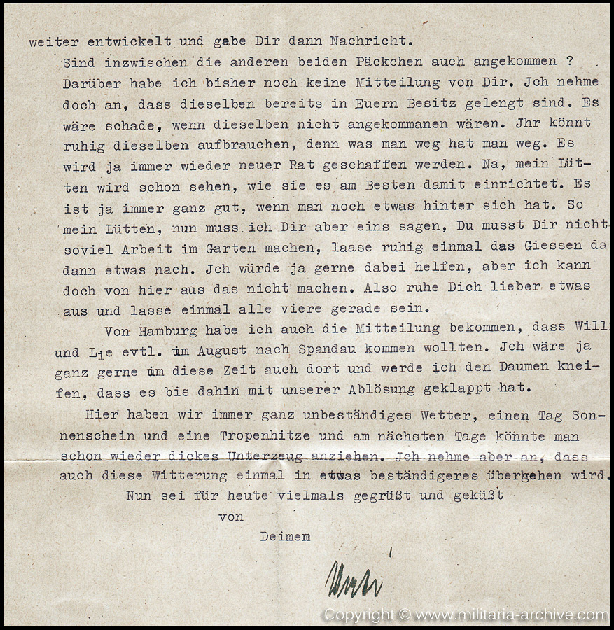 Collection of over180 items of Feldpost, Letters, Postcards, Telegraphs belonging to Polizei Obersekretär Adolf Meinke. The period covered includes 3.Komp, Pol.Btl.181, Polizei-Bataillon 2, 1. Kompanie Pol.Rgt 1, Pol.Rgt 14.