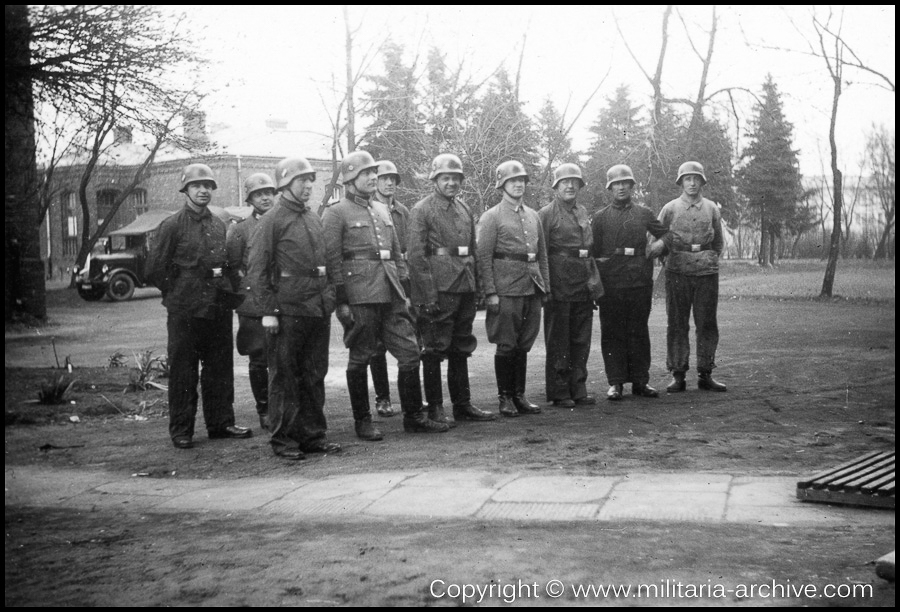 Polizei Bataillon 310, 1.Komp 1941 - 1942 'Die Elite Truppe - blauer Dreckanzug und Stahlhelm'