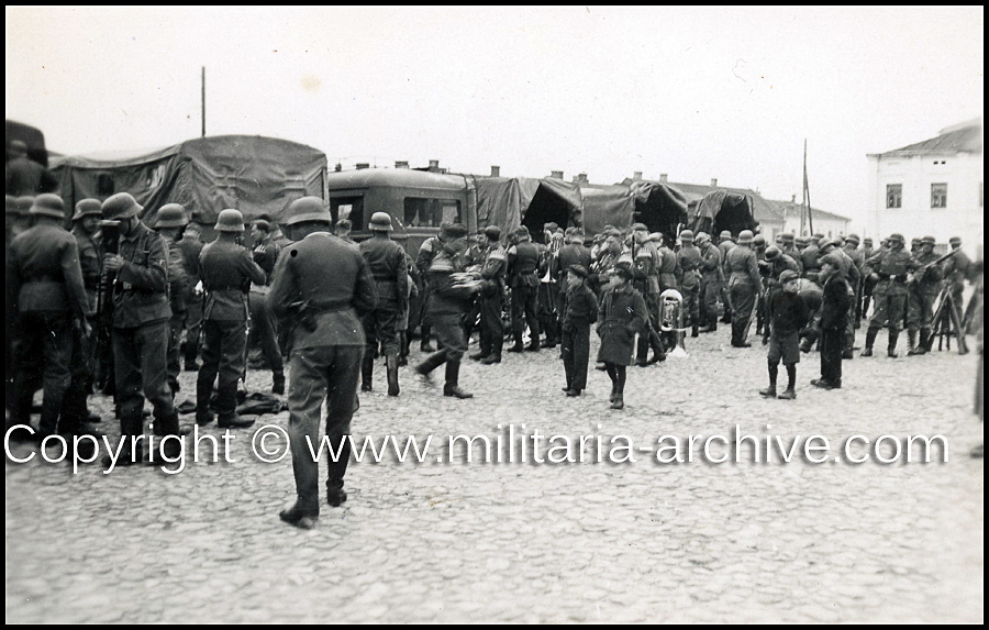 Assorted images believed Einsatzgruppe-B, Sonderkommando 7