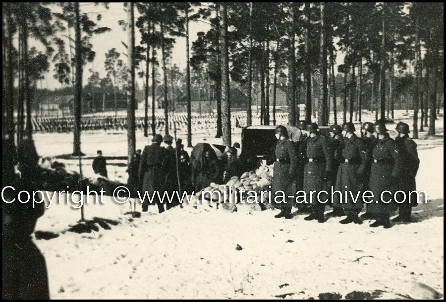 Assorted images believed Einsatzgruppe-B, Sonderkommando 7