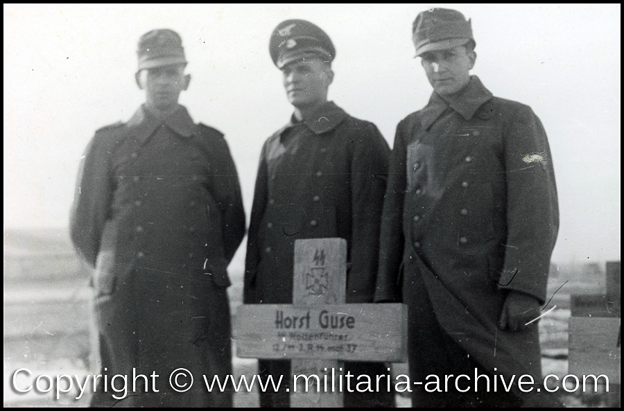 Assorted images believed Einsatzgruppe-B, Sonderkommando 7 - 2 Kp/Btl D Waffen Z B V, Südöstl Smolensk